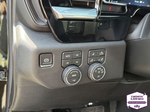 Certified 2026 Chevrolet Silverado 1500 LTZ AWD/4WD image 16