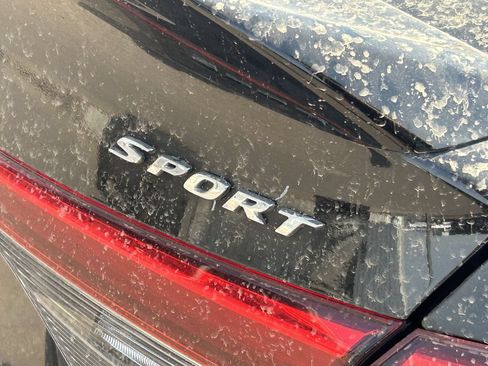 Used 2022 Honda Civic Sport image 6