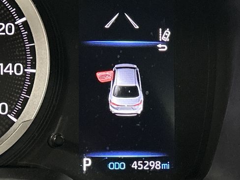 Used 2022 Toyota Corolla LE w/ LE Convenience Package FWD image 17