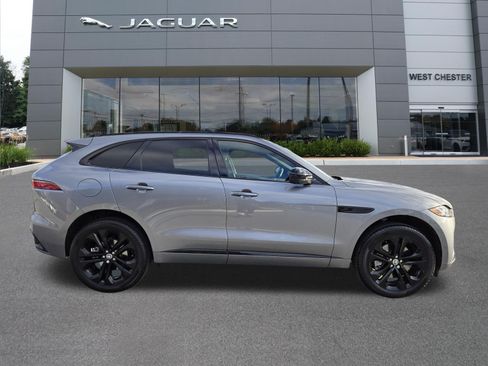 Certified 2026 Jaguar F-PACE R-Dynamic S AWD/4WD image 6
