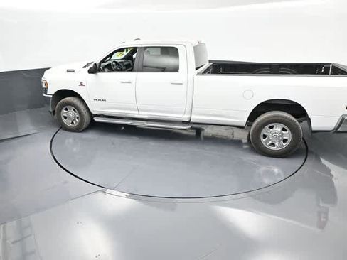 Used 2022 RAM 3500 Big Horn image 56