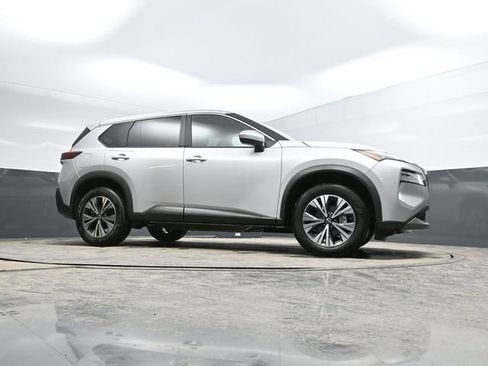 Used 2023 Nissan Rogue SV image 45