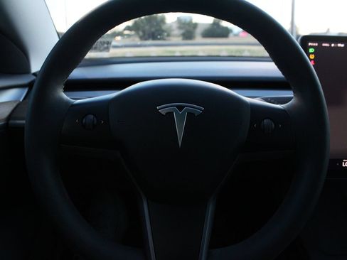 Used 2023 Tesla Model 3 Standard Range RWD image 11