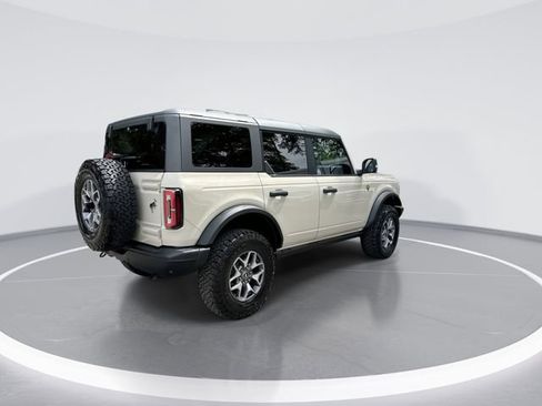 Used 2025 Ford Bronco Badlands AWD/4WD image 8