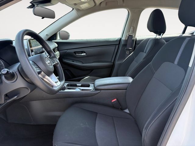 Used 2024 Nissan Sentra SV FWD image 9