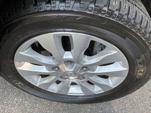 Used 2018 Toyota Sequoia Platinum AWD/4WD image 13