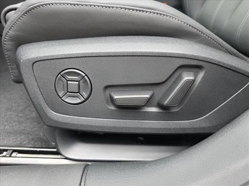 Used 2025 Audi A5 2.0T Premium Plus w/ Premium Plus AWD/4WD image 14