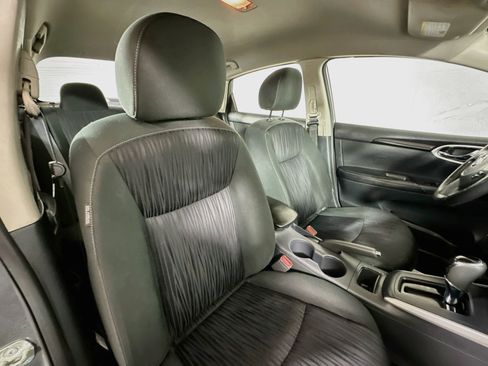 Used 2019 Nissan Sentra SV FWD image 25