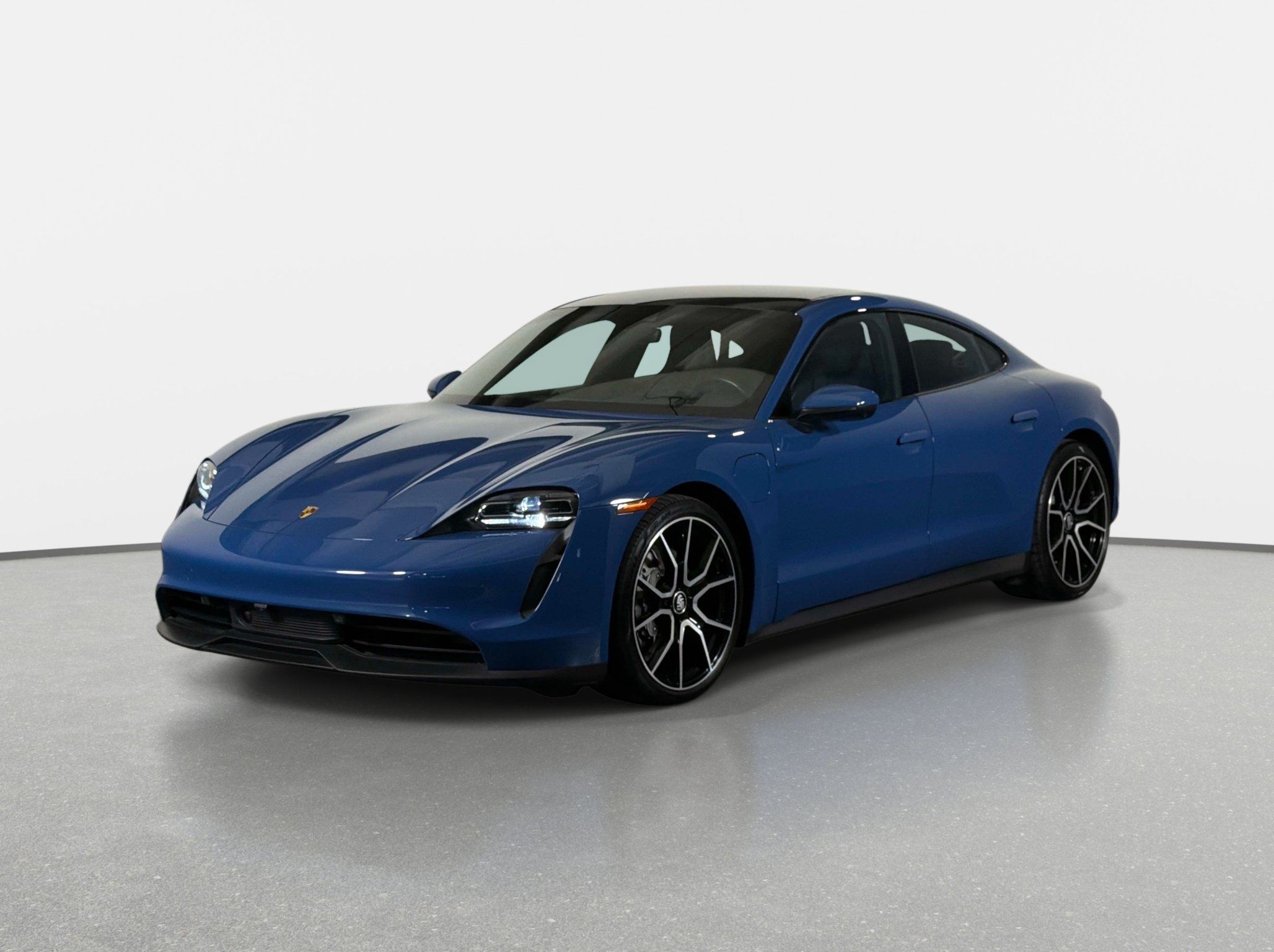 Used 2023 Porsche Taycan RWD image 17