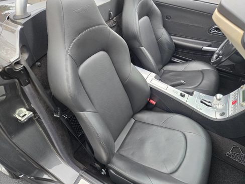 Used 2005 Chrysler Crossfire Limited image 27