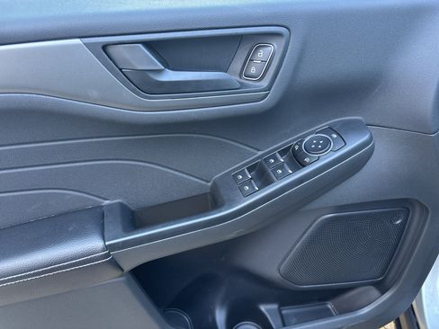 Used 2023 Ford Escape Active AWD/4WD image 8