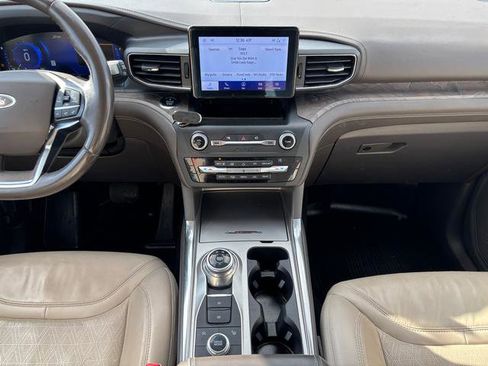 Used 2020 Ford Explorer Platinum image 18