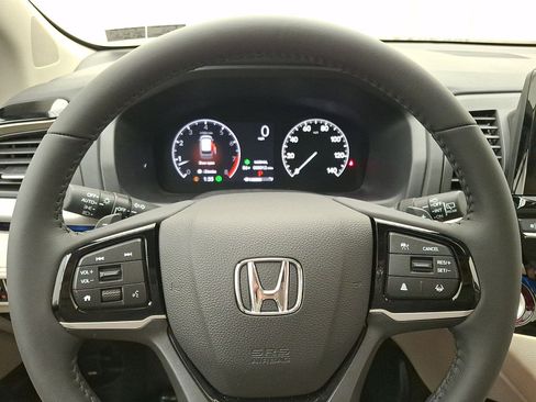 Used 2026 Honda Odyssey Touring image 19