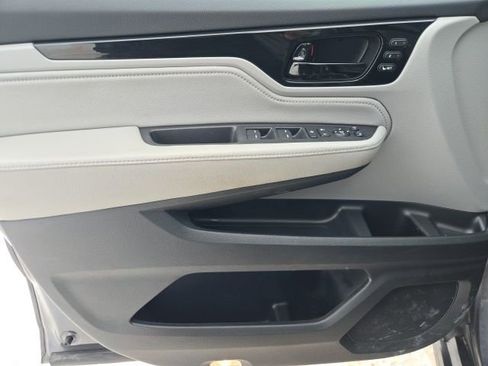 Used 2020 Honda Odyssey Elite image 36