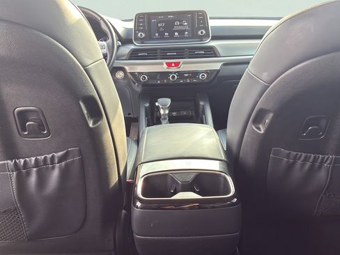 Used 2020 Kia Telluride LX FWD image 26