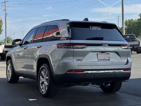Used 2022 Jeep Grand Cherokee Limited RWD image 5