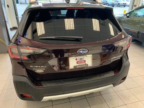 Used 2023 Subaru Outback Touring XT AWD/4WD image 14