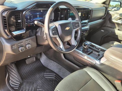 Used 2023 Chevrolet Silverado 1500 LTZ AWD/4WD image 21