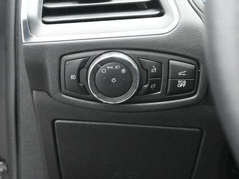 Certified 2024 Ford Edge Titanium AWD/4WD image 11