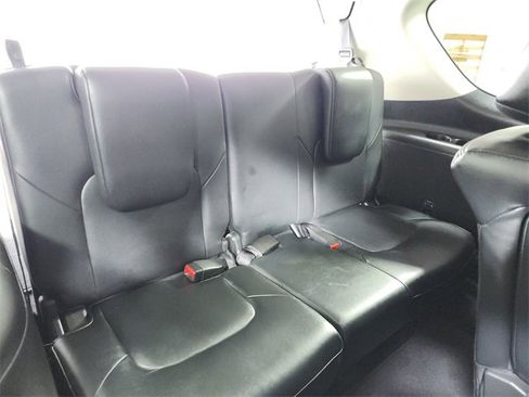 Used 2024 Nissan Armada SL image 46