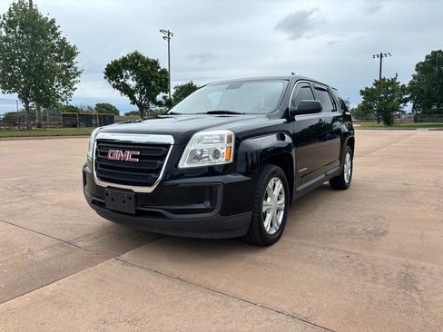 Used 2017 GMC Terrain SLE FWD image 3