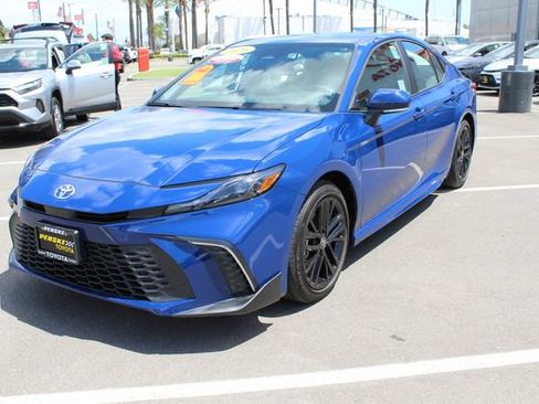 Certified 2026 Toyota Camry SE FWD image 5