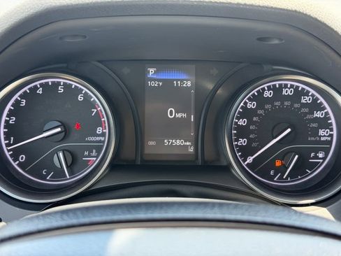 Used 2023 Toyota Camry SE FWD image 11
