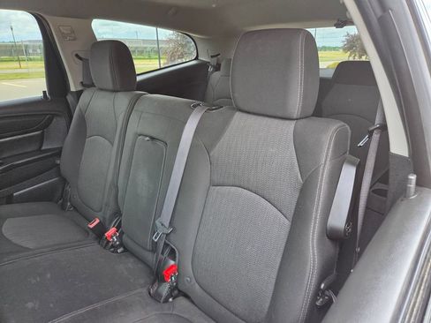 Used 2015 Chevrolet Traverse LT AWD/4WD image 42