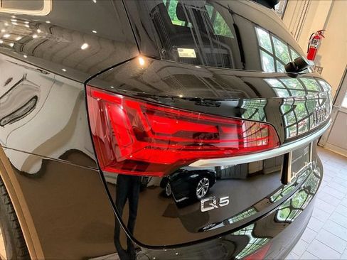Used 2023 Audi Q5 2.0T Premium w/ Convenience Package AWD/4WD image 31