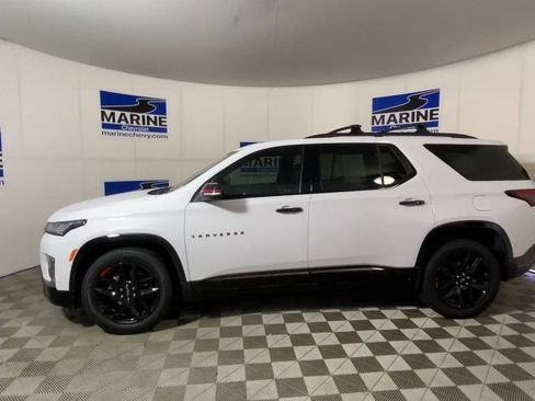Used 2023 Chevrolet Traverse Premier w/ Redline Edition FWD image 7