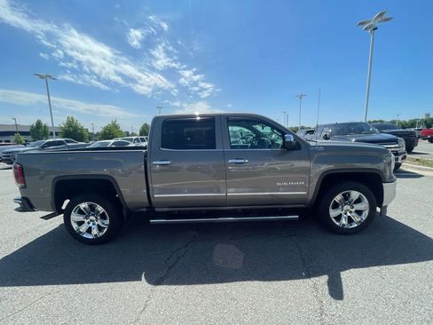 Used 2017 GMC Sierra 1500 SLT AWD/4WD image 9
