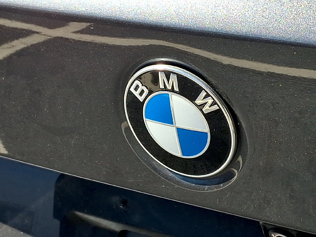 Used 2021 BMW 330i xDrive Sedan w/ Convenience Package AWD/4WD image 10