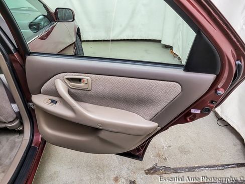 Used 2000 Toyota Camry LE image 22