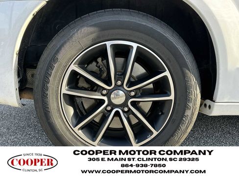 Used 2018 Dodge Grand Caravan SE image 16