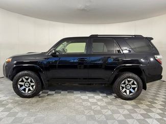 Used 2022 Toyota 4Runner TRD Off-Road AWD/4WD video 3