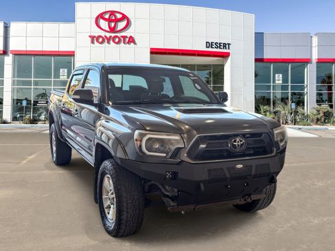 Used 2014 Toyota Tacoma PreRunner w/ TRD Sport Package RWD image 1