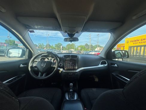 Used 2013 Dodge Journey SXT FWD image 16