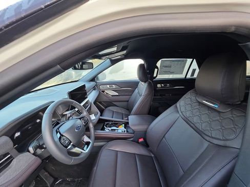 New 2026 Ford Explorer Platinum w/ LUX Leather Package image 9