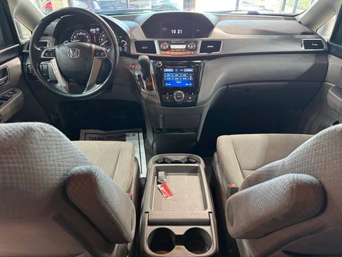 Used 2016 Honda Odyssey EX image 35