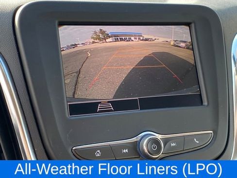 Used 2024 Chevrolet Equinox LS w/ LS Convenience Package image 10