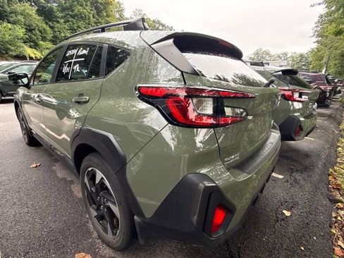 Used 2024 Subaru Crosstrek 2.5i Limited AWD/4WD image 4
