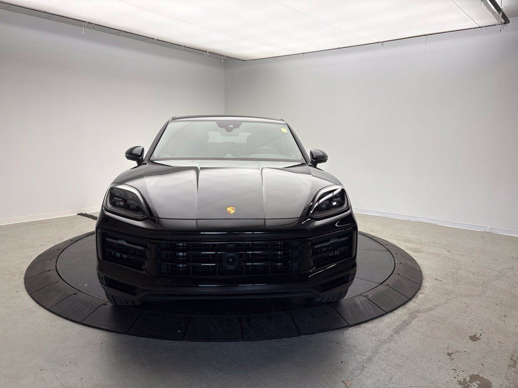 Certified 2024 Porsche Cayenne Coupe AWD/4WD image 10