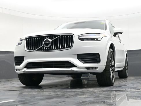 Used 2020 Volvo XC90 T6 Momentum w/ Protection Package Premier image 28
