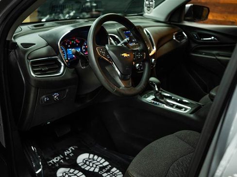 Used 2024 Chevrolet Equinox LT w/ Driver Convenience Package AWD/4WD image 9