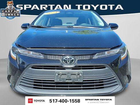 Used 2024 Toyota Corolla LE FWD image 2