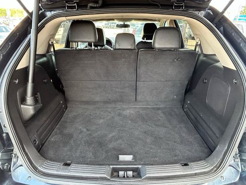 Used 2013 Lincoln MKX AWD image 17
