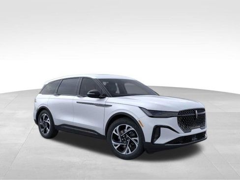 New 2026 Lincoln Nautilus Premier w/ Equipment Group 102A image 36