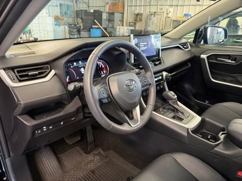 Used 2025 Toyota RAV4 XLE Premium w/ Weather Package AWD/4WD image 34