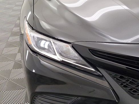 Used 2019 Toyota Camry SE image 27