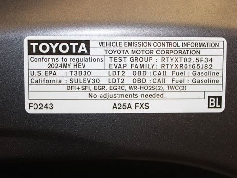 Used 2024 Toyota Highlander Platinum AWD/4WD image 54